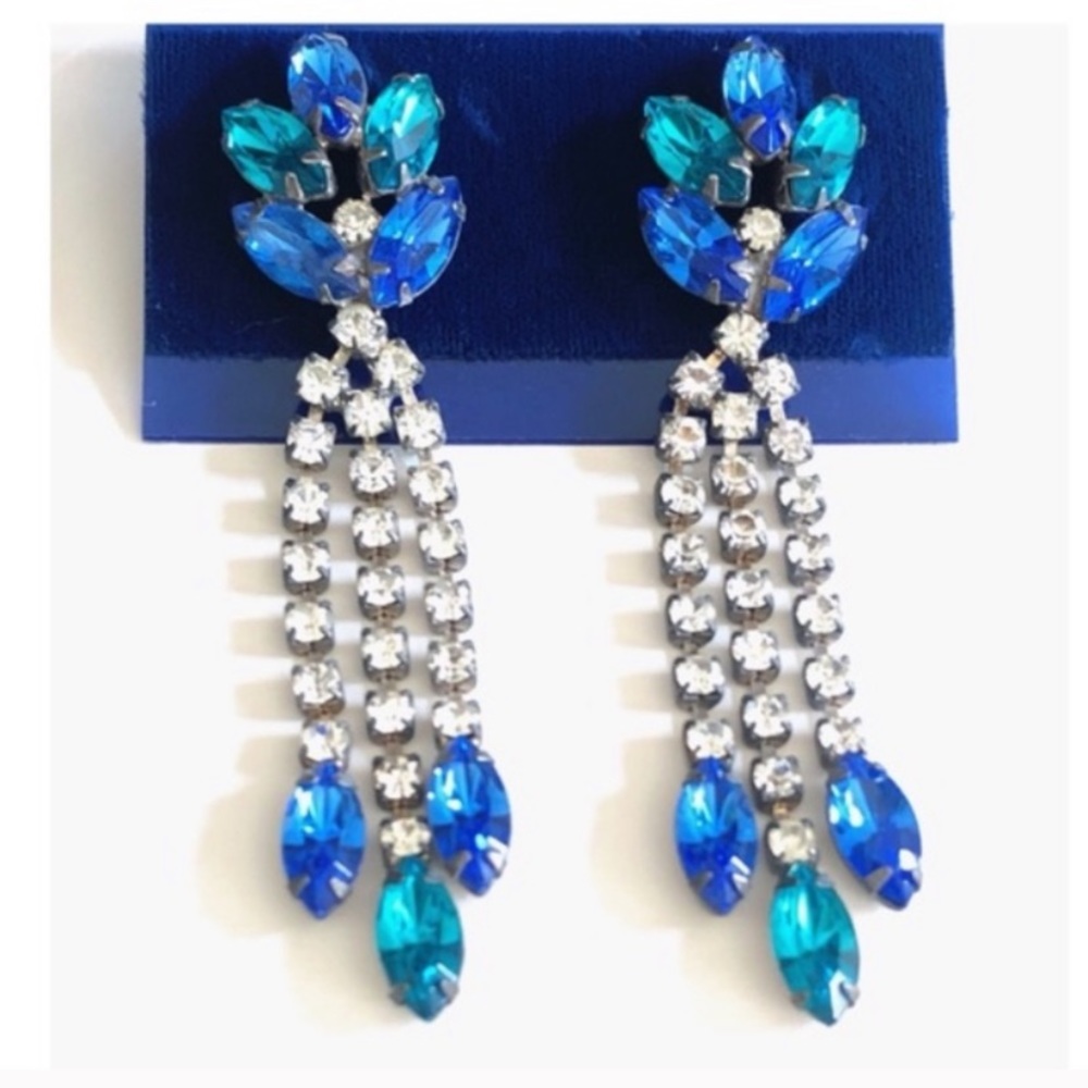 Vintage rhinestone pierced earrings